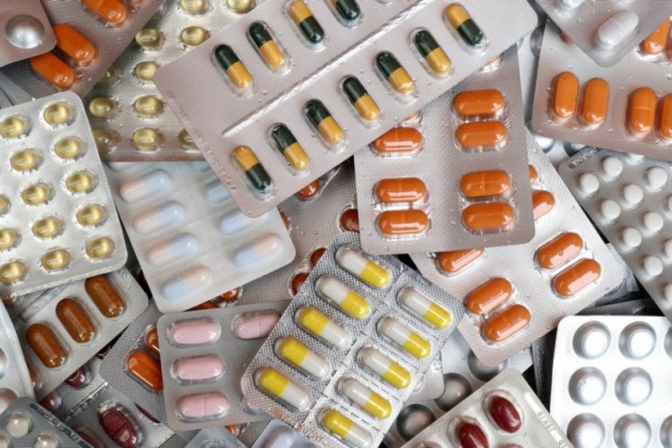 Koronavir&uuml;ste yeni aşı &ccedil;alışması: Hap gibi ağızdan alınacak