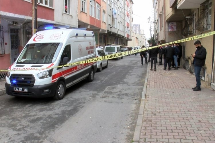 Yabancı uyruklu kadın bı&ccedil;aklanarak &ouml;ld&uuml;r&uuml;ld&uuml;