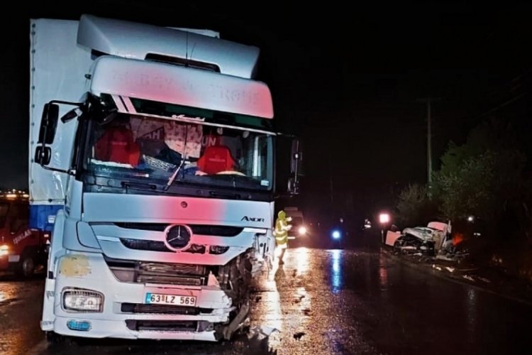 Hurdaya d&ouml;nen otomobilden s&uuml;r&uuml;c&uuml;n&uuml;n cansız bedeni &ccedil;ıkarıldı