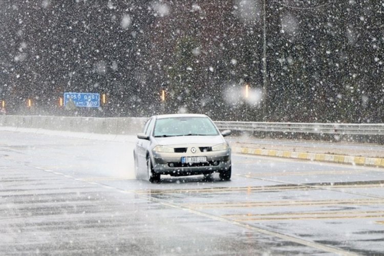 Bolu Dağı'nda kar yağışı başladı