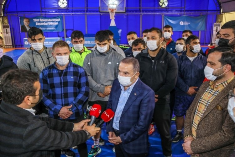 Başkan B&ouml;cek'ten 'manevi oğlum' dediği Balaban'a destek