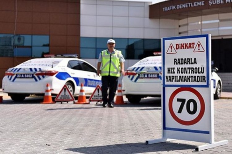 Yurt genelindeki &uuml;&ccedil; g&uuml;nl&uuml;k hız denetiminde 20 bin 126 işlem yapıldı