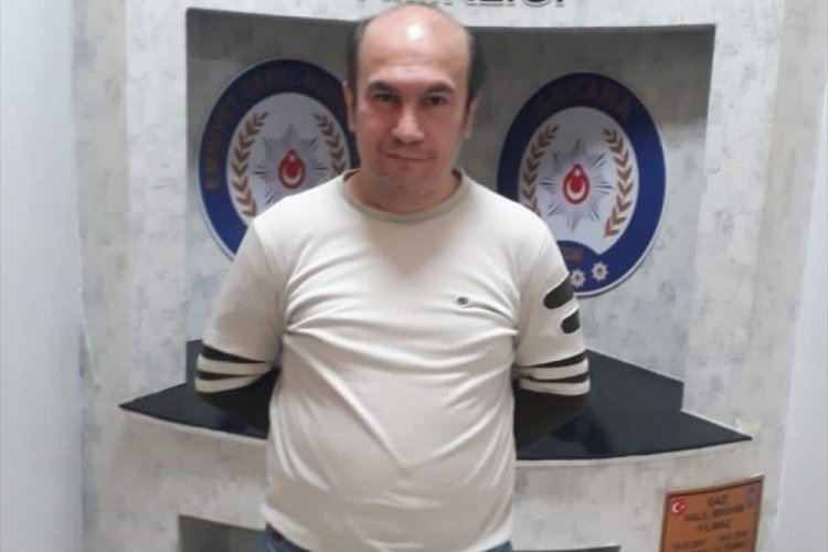 FET&Ouml; &uuml;yesi olmaktan aranan eski emniyet m&uuml;d&uuml;r&uuml; ve eşi yakalandı