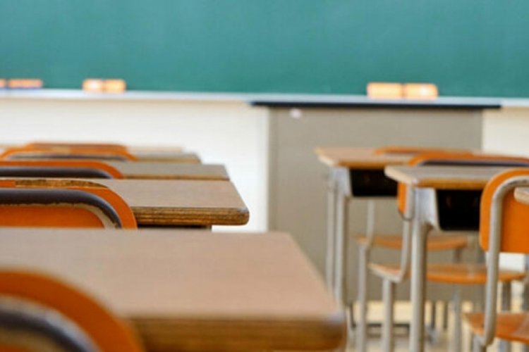 Sakarya'da vaka g&ouml;r&uuml;len iki okulda y&uuml;z y&uuml;ze eğitime ara verildi
