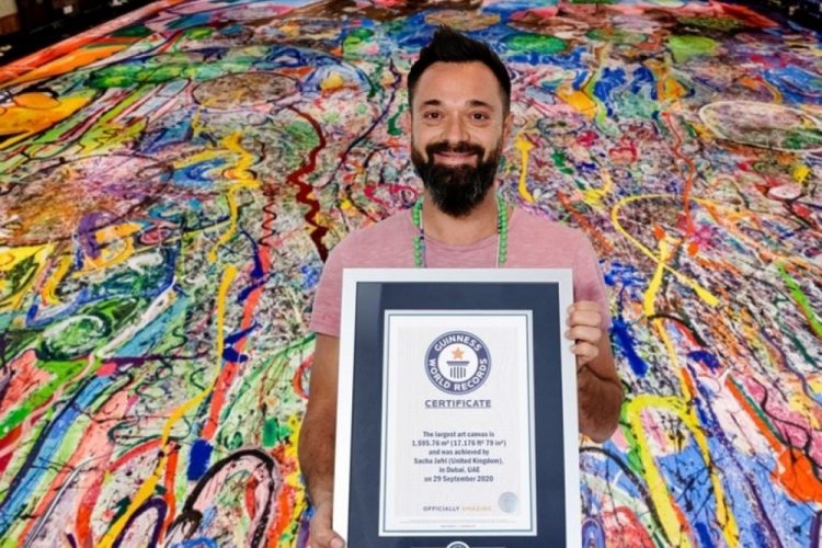 D&uuml;nyanın en b&uuml;y&uuml;k tuval resmi 62 milyon dolara satıldı