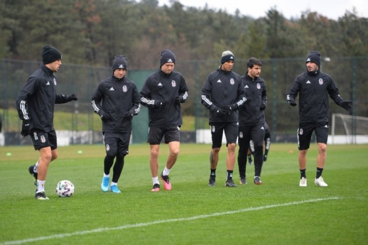 Beşiktaş Kasımpaşa ma&ccedil;ı hazırlıklarını s&uuml;rd&uuml;rd&uuml;