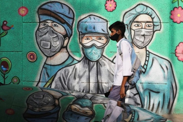 Hindistan'da yeni bir '&ccedil;ifte mutant varyant' saptandı