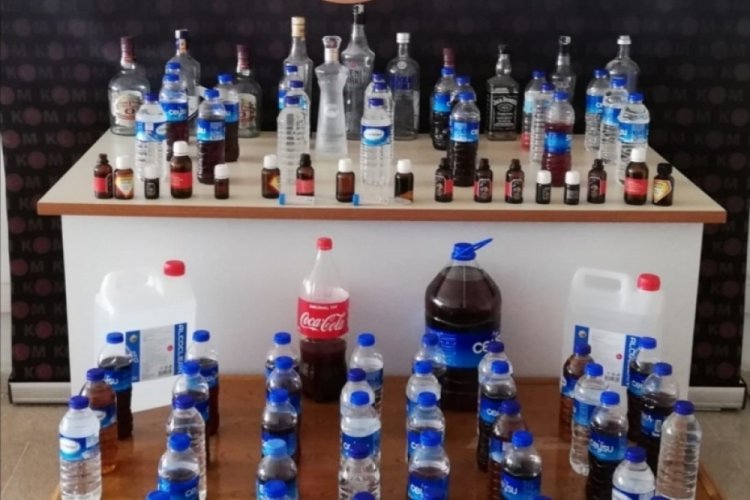 Burdur'da onlarca litre ka&ccedil;ak i&ccedil;ki ele ge&ccedil;irildi