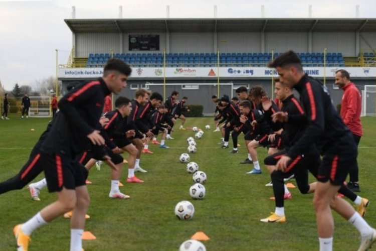 &Uuml;mit Milli Futbol Takımı, yarın Hırvatistan ile karşılaşacak