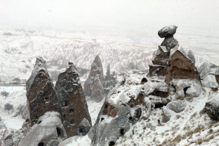 Kapadokya beyaza b&uuml;r&uuml;nd&uuml;
