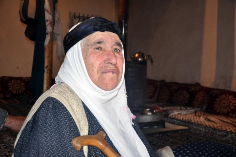 87 yıldır kimliksiz yaşıyor