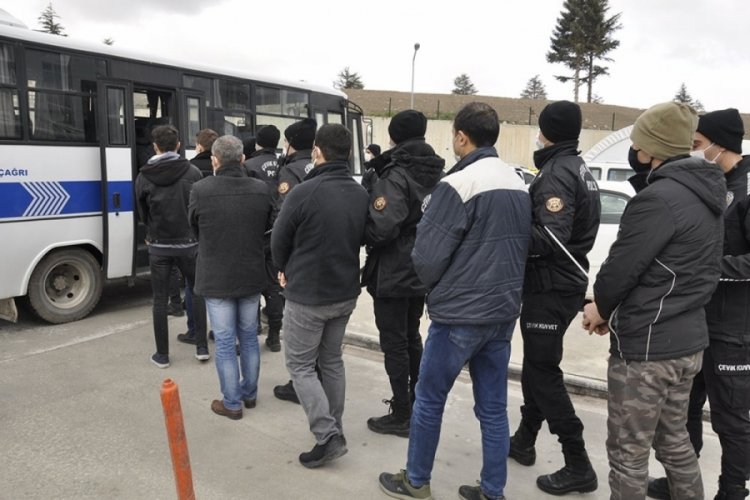 FET&Ouml; ş&uuml;phelisi 11 kişi adliyeye sevk edildi
