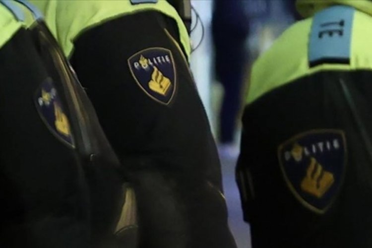 Hollanda polisinin ırk&ccedil;ı mesajları ifşa oldu: Bir T&uuml;rk daha azaldı