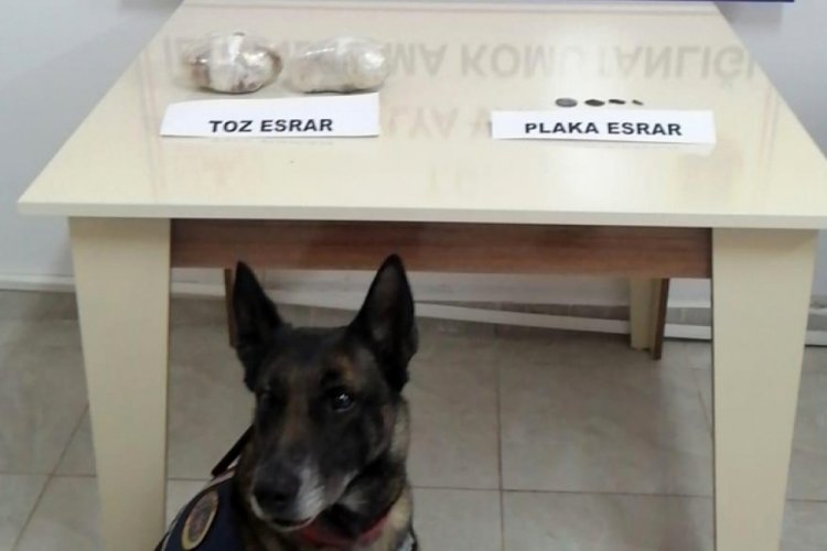 İ&ccedil; &ccedil;amaşırından 1 kilo uyuşturucu &ccedil;ıktı