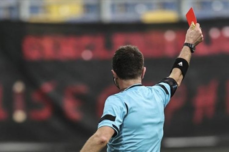 Son 10 yılda S&uuml;per Lig'de en fazla kırmızı kart bu sezon &ccedil;ıktı
