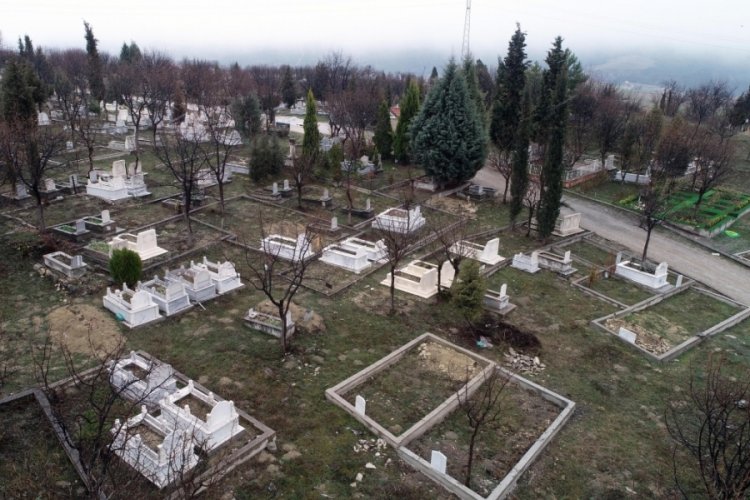 Mezarlıkta ka&ccedil;ak kazı soruşturması