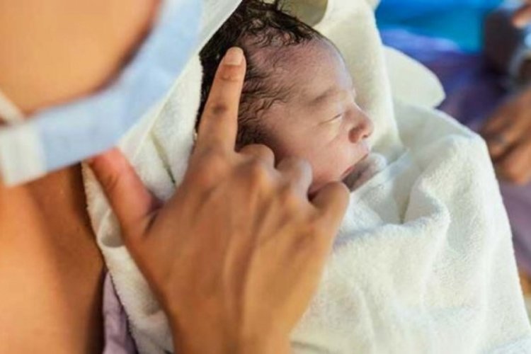Hamileyken Covid-19 aşısı olan annelerin bebekleri antikorla doğdu