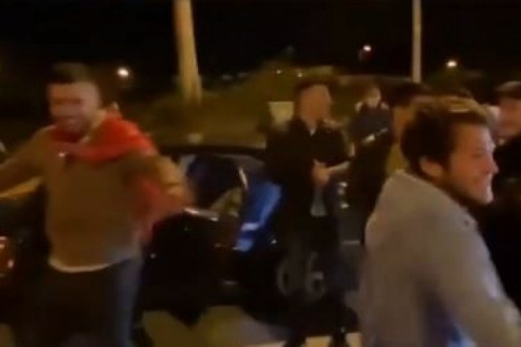 'Artık Samsun d&uuml;ş&uuml;ns&uuml;n' deyip asker eğlencesi yaptılar