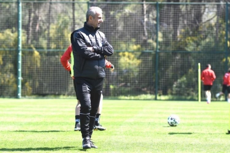 Erzurumspor'da İsmail Kartal ile yollar ayrıldı