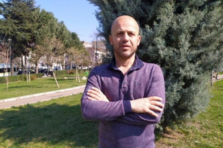 27 yıl sonra babasının g&ouml;m&uuml;ld&uuml;ğ&uuml; yeri buldu
