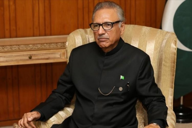 Pakistan Cumhurbaşkanı Arif Alvi'nin Kovid-19 testi pozitif &ccedil;ıktı