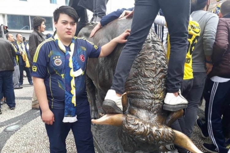 Gen&ccedil; yaşta korona vir&uuml;sten hayatını kaybetti