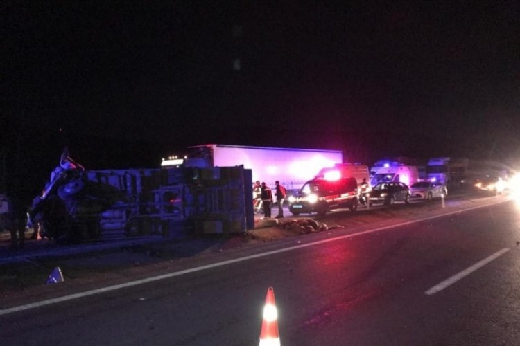 Balıkesir'de feci kaza: 4 &ouml;l&uuml;