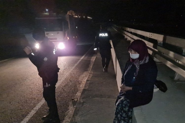 Ka&ccedil;ırıldığını zanneden kovidli hasta ekipleri harekete ge&ccedil;irdi