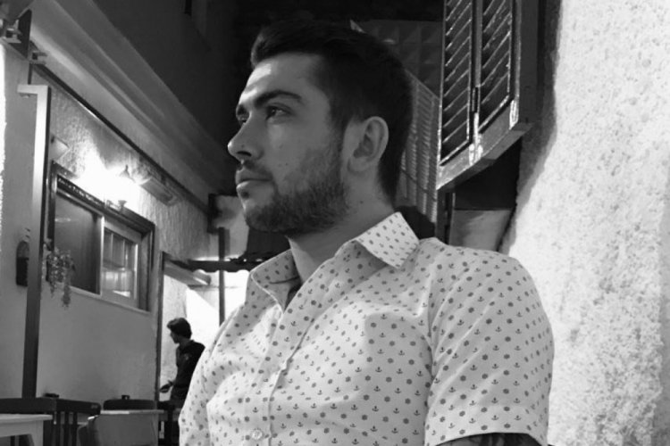 Eski sevgilisini &ouml;ld&uuml;rm&uuml;şt&uuml;, hastanede hayatını kaybetti