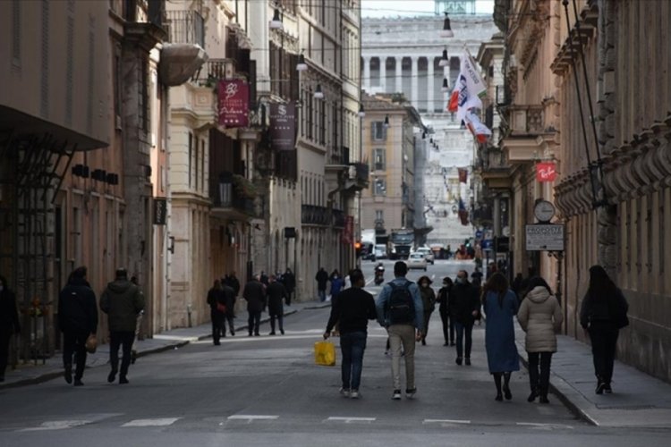 İtalya AB &uuml;lkelerinden gelecekler i&ccedil;in yeni Kovid-19 tedbirleri uygulayacak