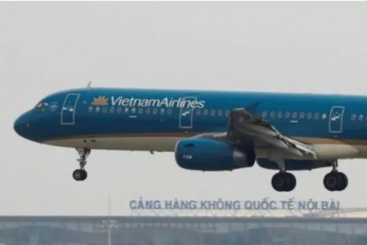 Vietnam'da uçuş görevlisi koronavirüsü yaymaktan suçlu bulundu