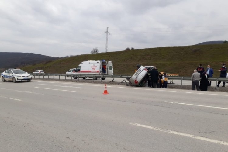 Bursa'da su kanalına giren otomobil takla attı: 1 yaralı