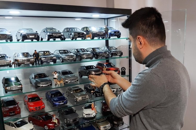 100 bin liralık maket otomobil koleksiyonu