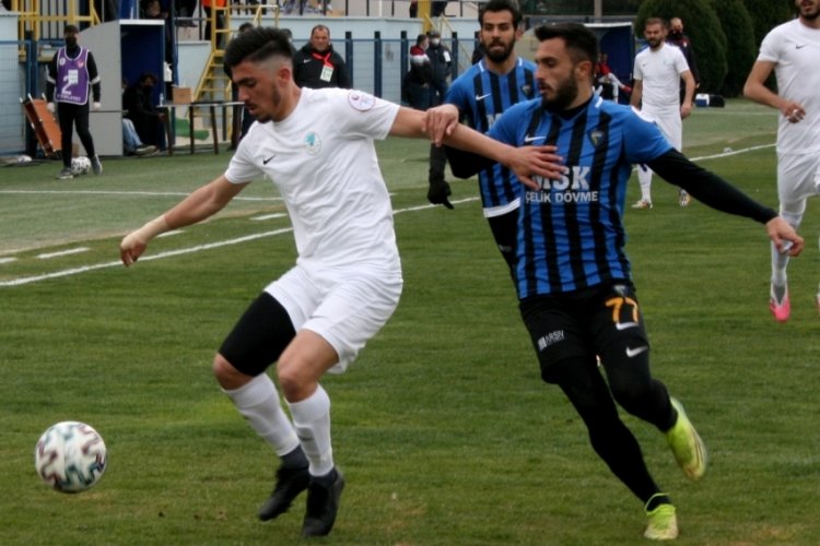 Karacabey Belediyespor,Mamak'ı 4-0 mağlup etti