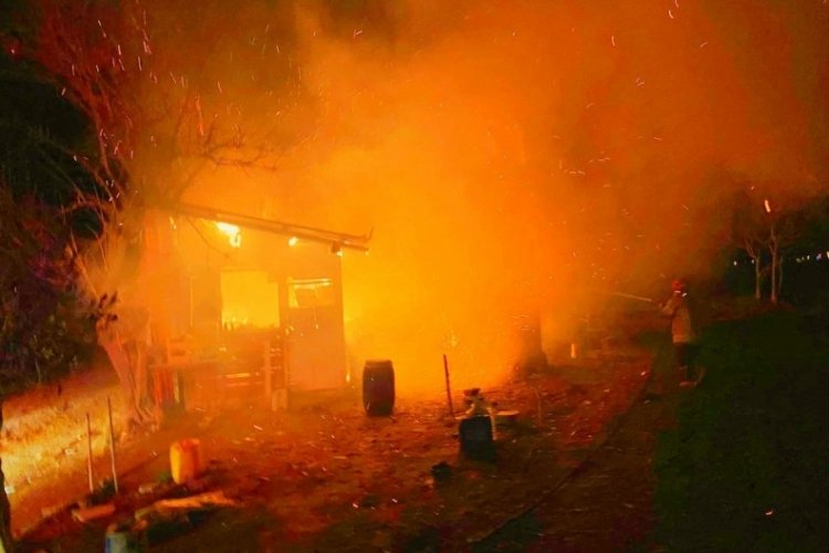 Bursa'da bağ evinde yangın
