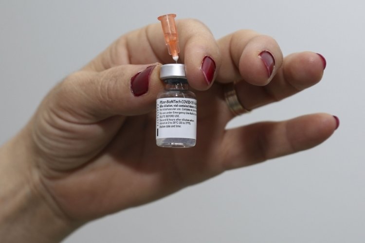 Biontech aşısı uygulanmaya başlandı