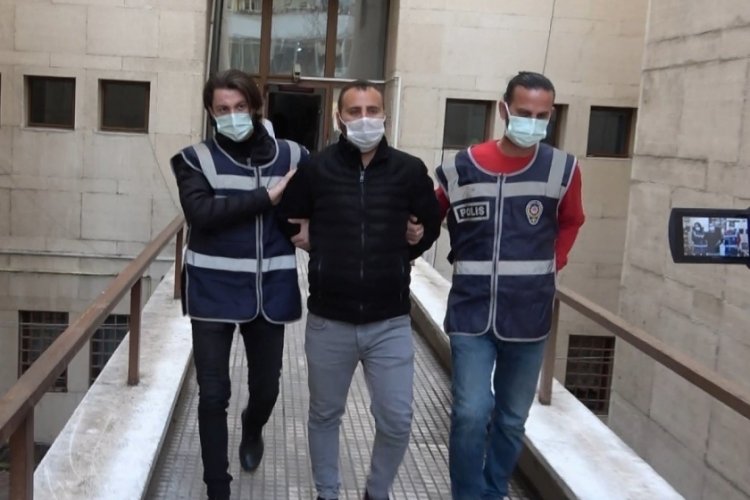 Bursa'da başkasına benzettiği genç kıza muşta ile saldıran zanlı tutuklandı