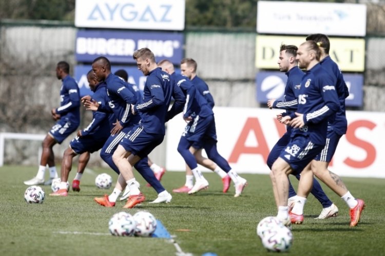 Fenerbah&ccedil;e'de Denizlispor ma&ccedil;ı hazırlıkları devam etti