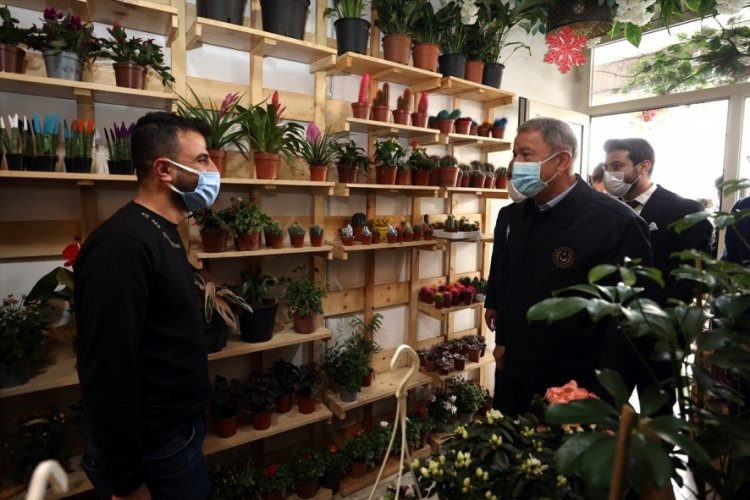 Hulusi Akar'a Şırnak'ta yoğun ilgi