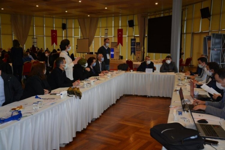 AFAD Bursa öncülüğünde Bursa'nın afet riskleri, çalıştayda masaya yatırılıyor