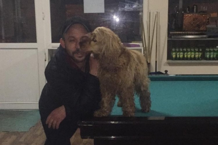 Bursa'da bulunması için ödül vadettiği kayıp köpeğine kavuştu