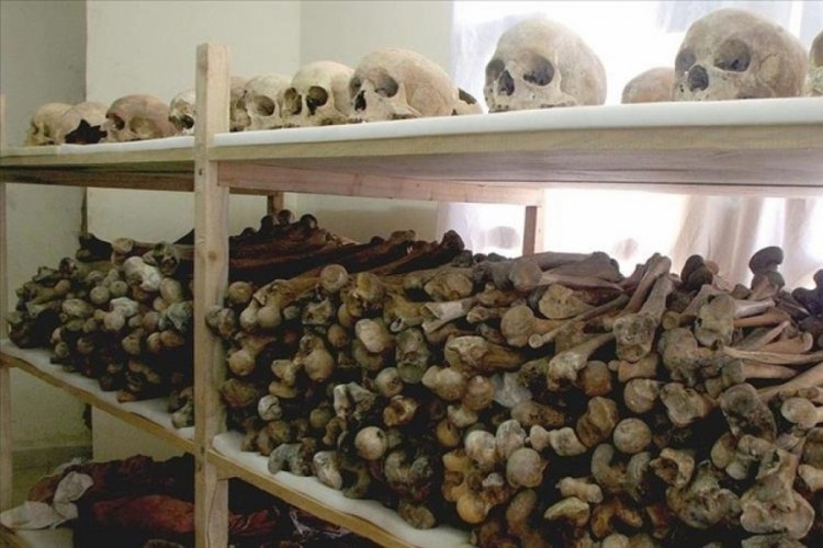 Fransa Ruanda soykırımında suç ortağı olmakla suçlanıyor