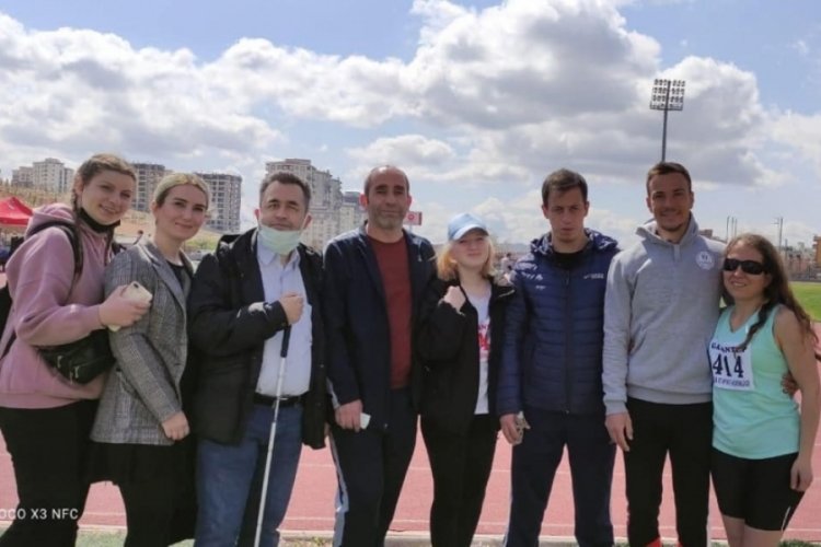 Bursa'da atletizmde engeller sabır ve azimle aşıldı