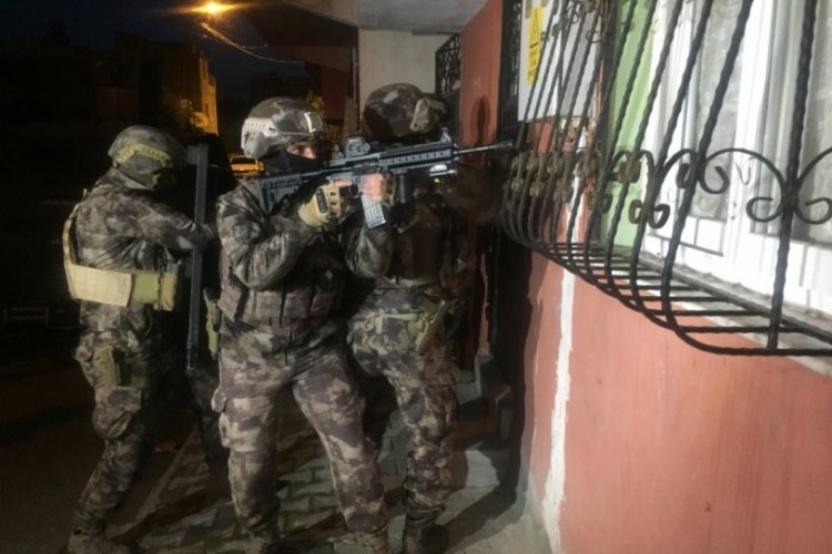 HTŞ ve DEAŞ operasyonunda 4'ü yabancı 8 şüpheli yakalandı