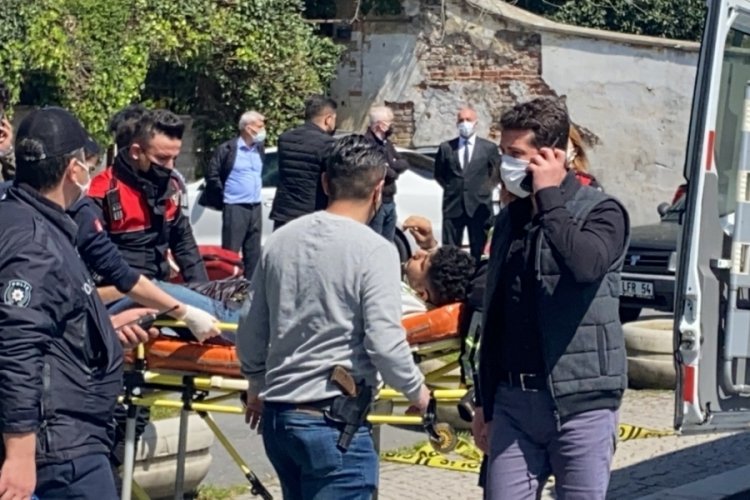 İstanbul Beşiktaş'da iki grup birbiriyle çatıştı: 4 yaralı