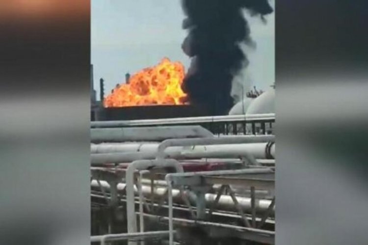 Meksika'da petrol rafinerisinde patlama