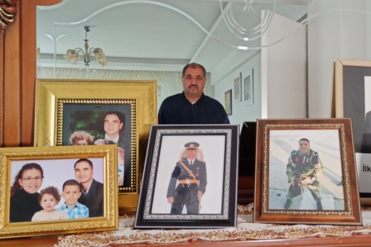 Bursa şehidi Yarbay İlker &Ccedil;elikcan'ın babası: "Oğlumun kanı yerde kalmadı Allah razı olsun"