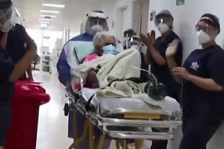 Koronavir&uuml;s&uuml; 2 kez yenen 104 yaşındaki kadın taburcu edildi