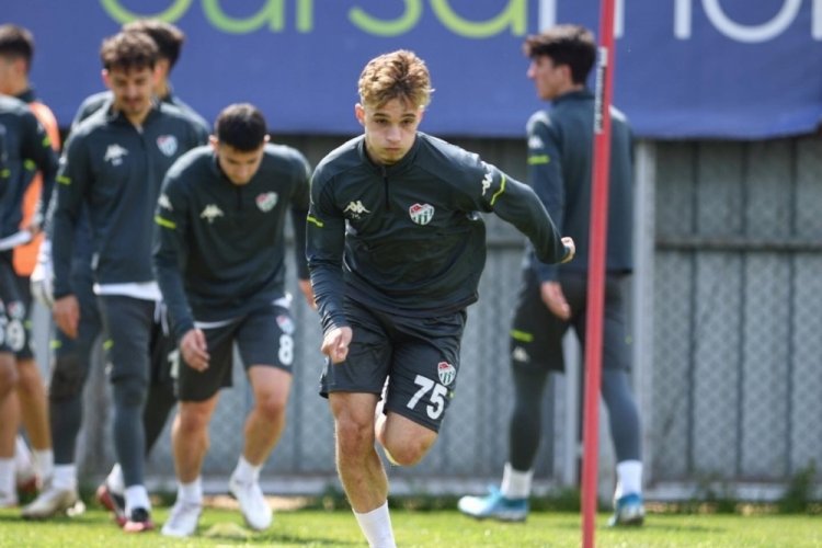 Bursaspor, &Uuml;mraniyespor ma&ccedil;ı hazırlıklarını tamamladı