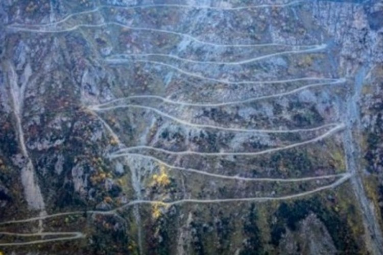 T&uuml;rkiye'deki d&uuml;nyanın en tehlikeli yolu ulaşıma a&ccedil;ılıyor